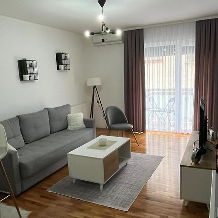 Apartman Lux Vranje Exterior foto
